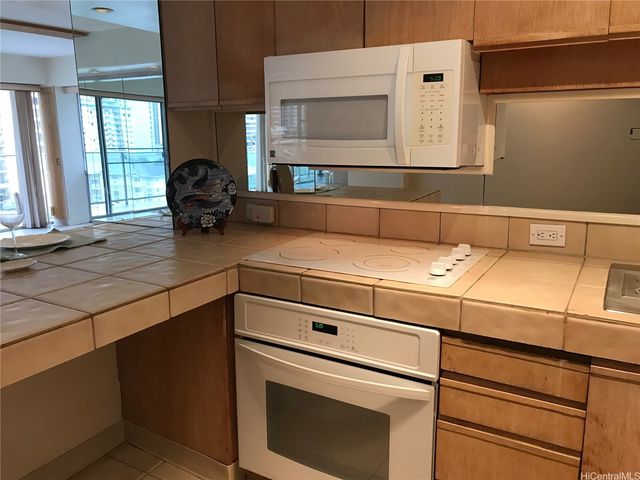 1645 Ala Wai Boulevard 903, Honolulu, HI 96815