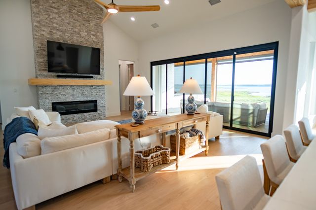 415 Sailview Court, Honey Grove, TX 75446