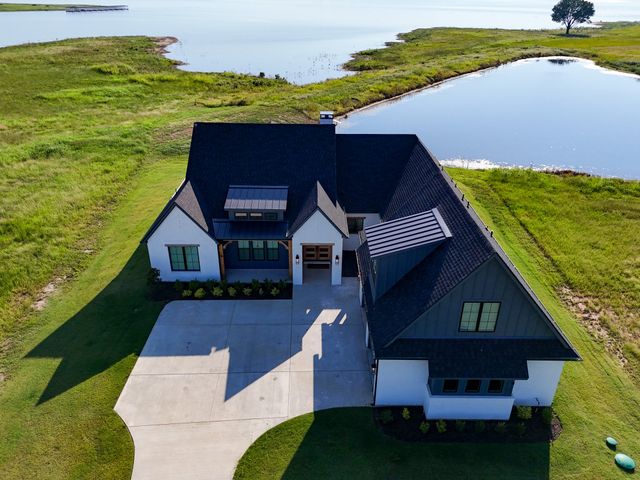 415 Sailview Court, Honey Grove, TX 75446