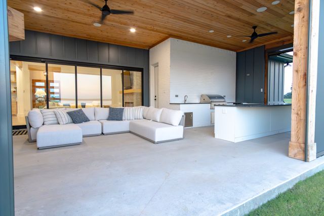 415 Sailview Court, Honey Grove, TX 75446