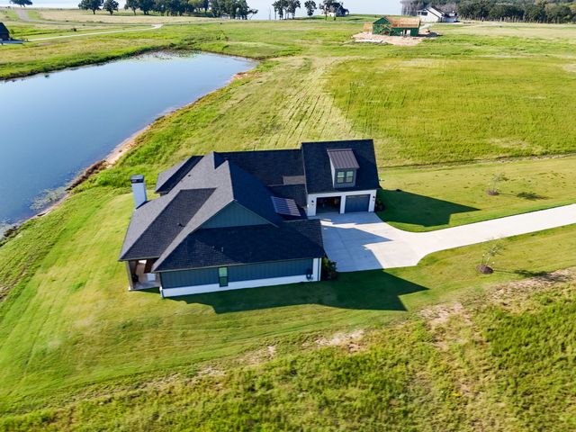 415 Sailview Court, Honey Grove, TX 75446