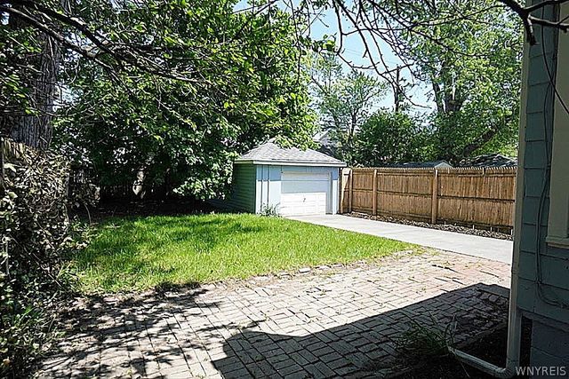 89 Tremaine Avenue, Tonawanda, NY 14217