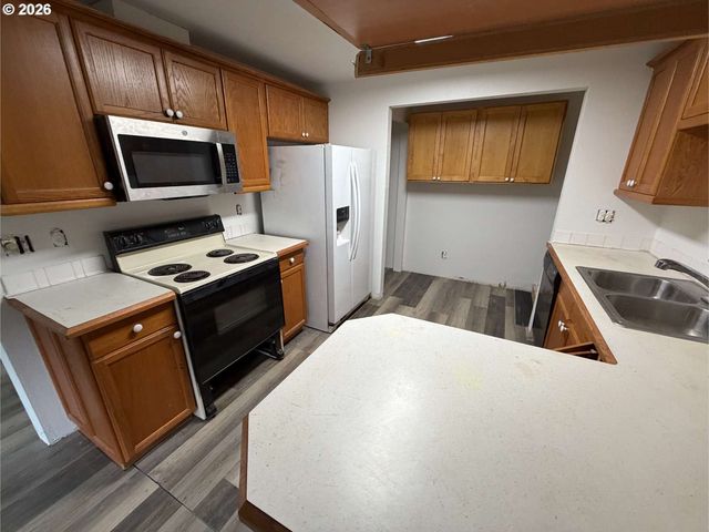 7144 Sw MURRAY Blvd, Beaverton, OR 97008