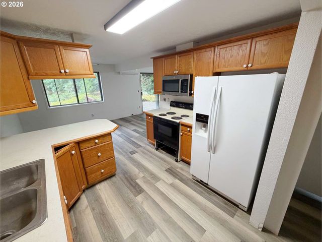 7144 Sw MURRAY Blvd, Beaverton, OR 97008