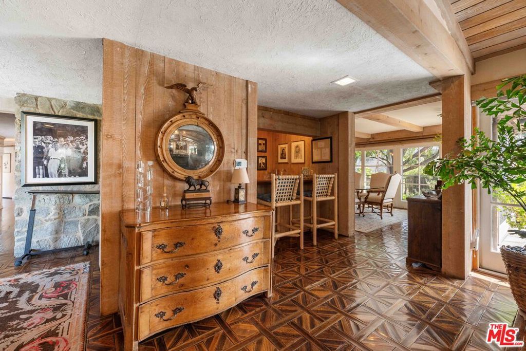 1250 Shadow Hill Way, Beverly Hills, CA 90210 — photo 4
