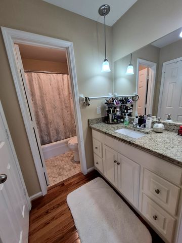 128 Boxwood Dr, Franklin, TN 37069