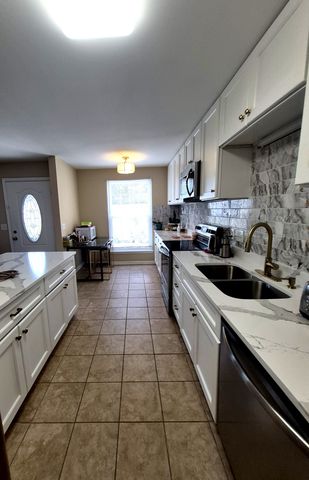 128 Boxwood Dr, Franklin, TN 37069