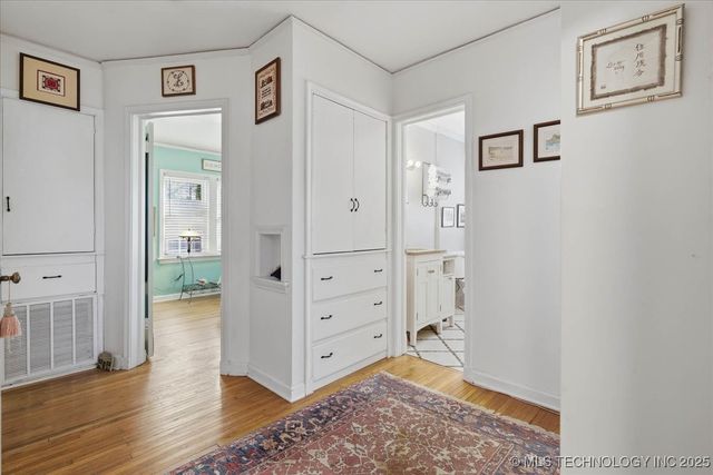 2250 S Jamestown Avenue, Tulsa, OK 74114