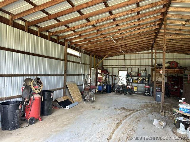 11822 S Rawhide Road E, Claremore, OK 74017