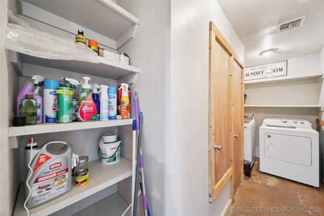 11822 S Rawhide Road E, Claremore, OK 74017