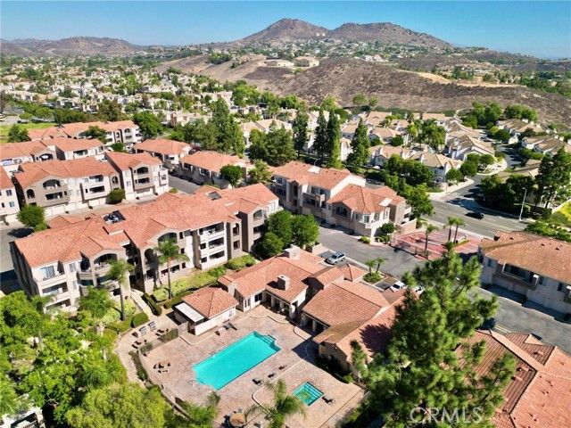 1027 Vista Del Cerro Unit 201, Corona, CA 92879