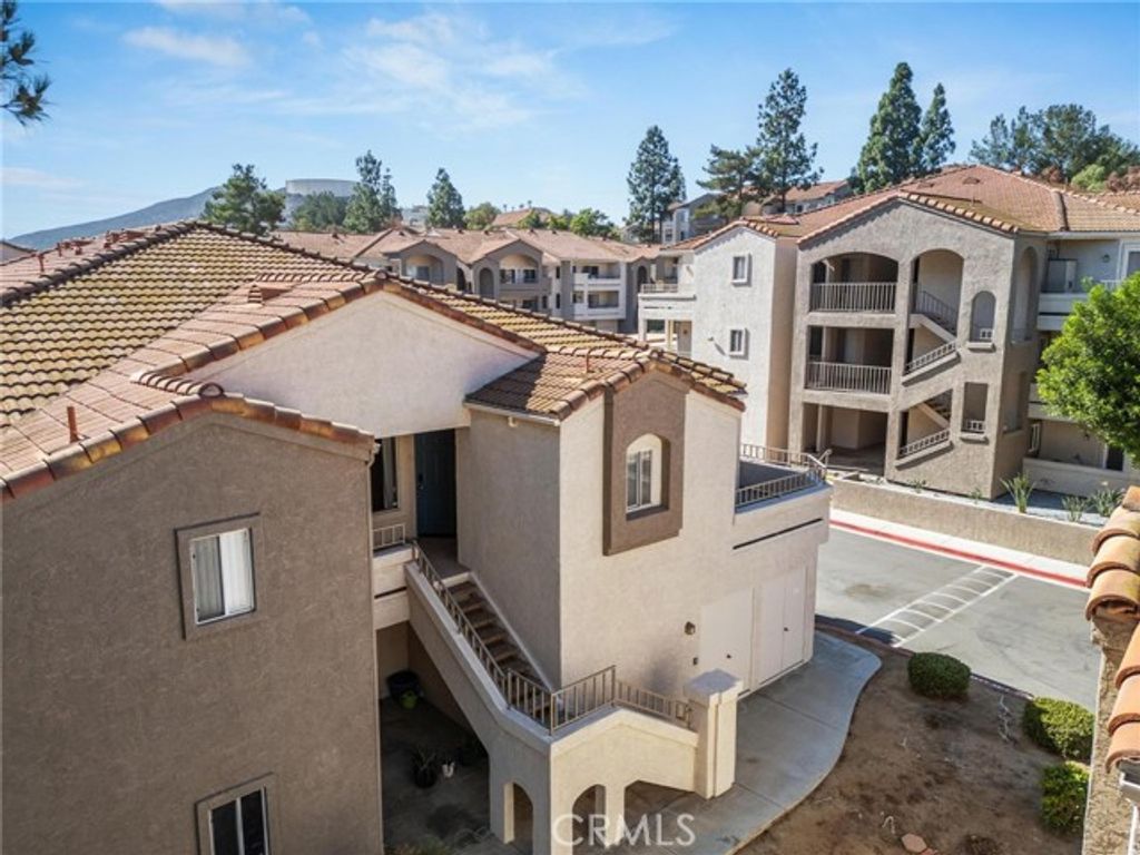 1027 Vista Del Cerro Unit 201, Corona, CA 92879