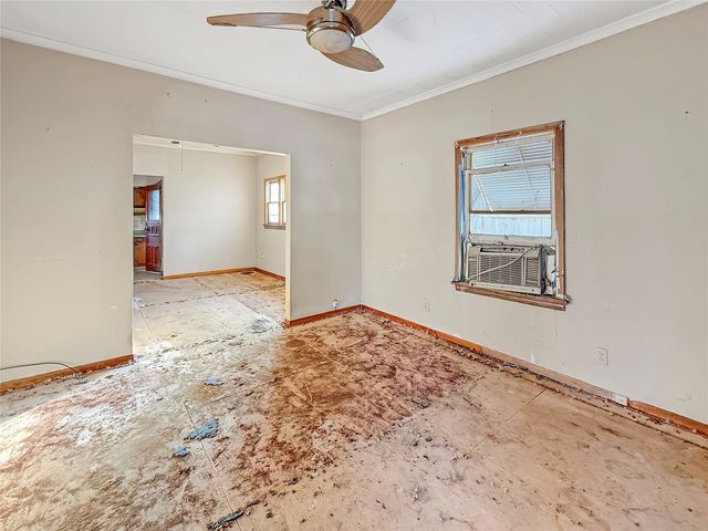 425 2nd Street, West Des Moines, IA 50265