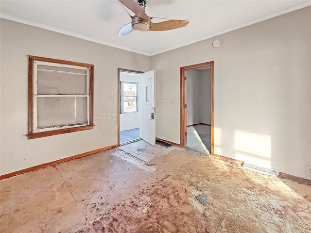 425 2nd Street, West Des Moines, IA 50265