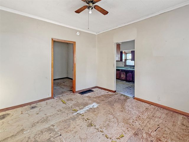 425 2nd Street, West Des Moines, IA 50265