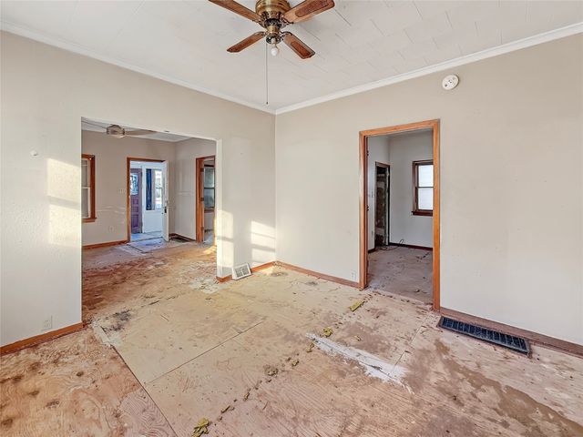 425 2nd Street, West Des Moines, IA 50265