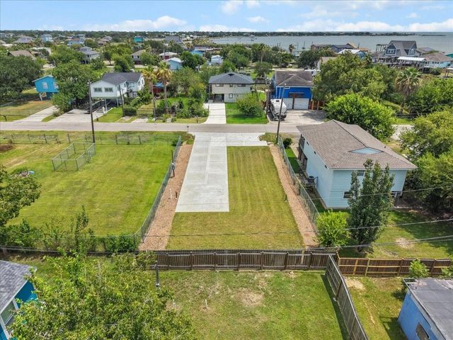 1040 Star Drive, San Leon, TX 77539