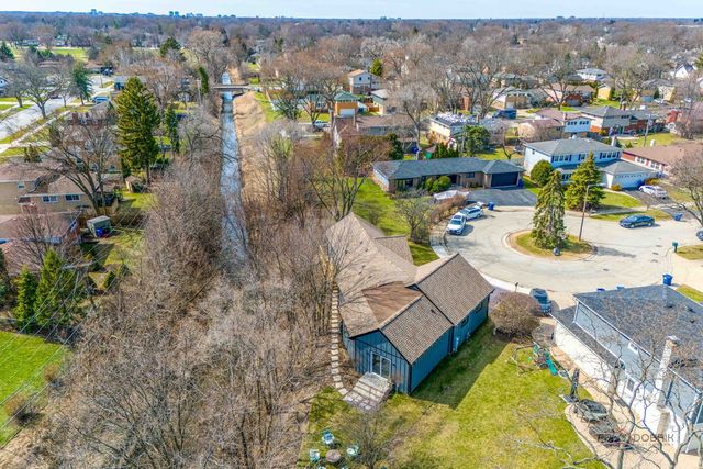 19 Marina Drive, Des Plaines, IL 60016