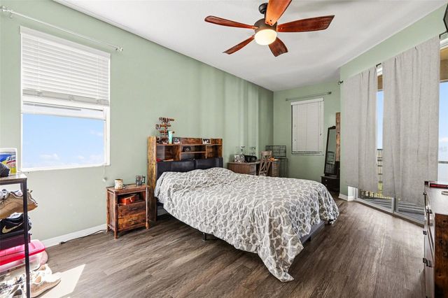 2130 ROANOKE SPRINGS DRIVE, Ruskin, FL 33570