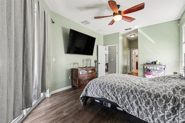 2130 ROANOKE SPRINGS DRIVE, Ruskin, FL 33570