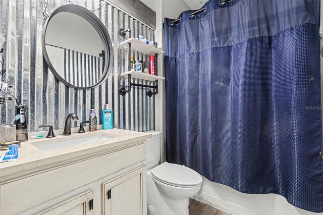 2130 ROANOKE SPRINGS DRIVE, Ruskin, FL 33570