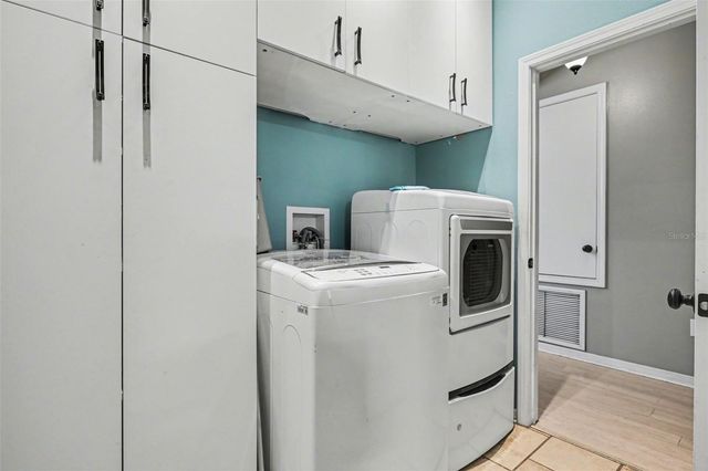 2130 ROANOKE SPRINGS DRIVE, Ruskin, FL 33570