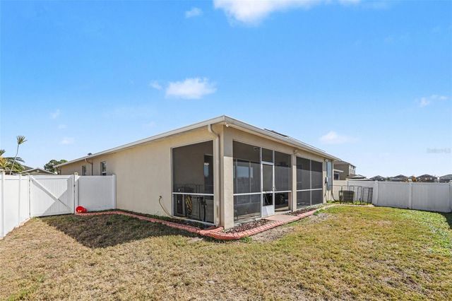 2130 ROANOKE SPRINGS DRIVE, Ruskin, FL 33570