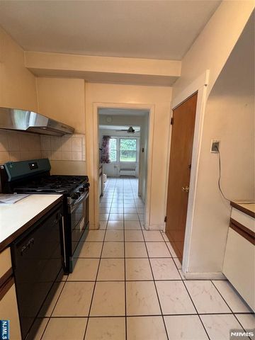 381 Beech Street, Teaneck, NJ 07666