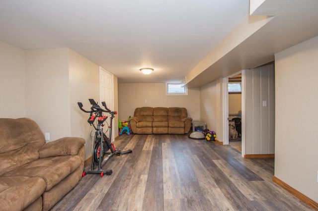 2007 6th Street S, Moorhead, MN 56560