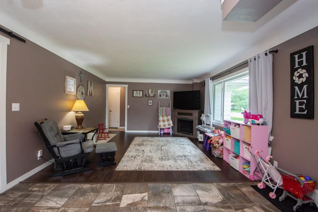 2007 6th Street S, Moorhead, MN 56560