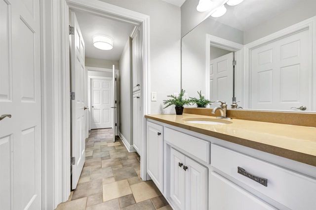 4336 HILTON HEAD DRIVE, Oneida, WI 54155