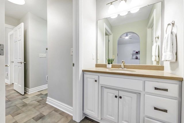 4336 HILTON HEAD DRIVE, Oneida, WI 54155