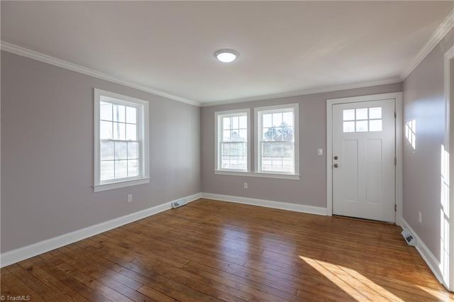 1517 Skeet Club Road, High Point, NC 27265