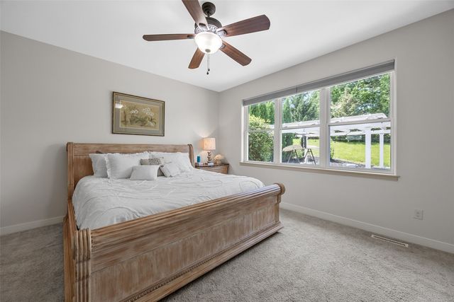 1506 Brown Deer Road, Coralville, IA 52241