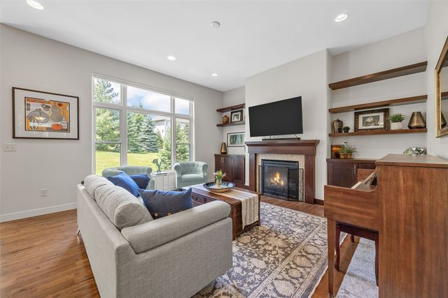 1506 Brown Deer Road, Coralville, IA 52241