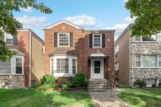 5107 N Mango Avenue, Chicago, IL 60630