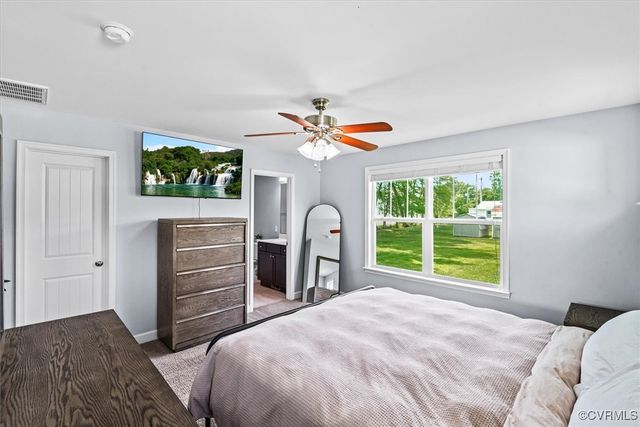 129 Brooks Dr, Colonial Beach, VA 22443