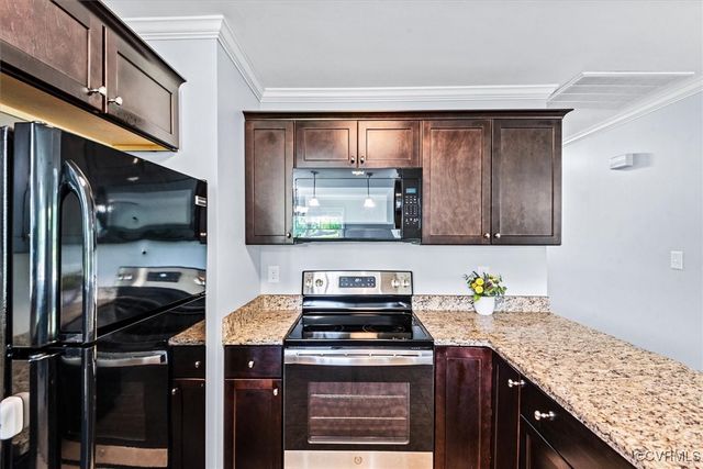 129 Brooks Dr, Colonial Beach, VA 22443