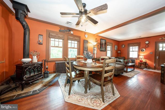 156 PENCOYD AVE, Bala Cynwyd, PA 19004