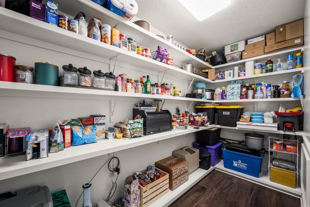 38 Tucker Creek Rd, Conway, AR 72034