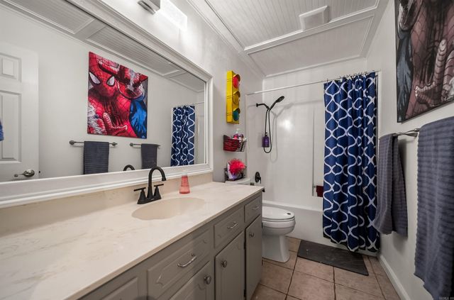38 Tucker Creek Rd, Conway, AR 72034