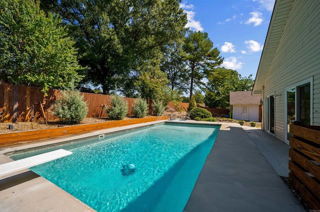 38 Tucker Creek Rd, Conway, AR 72034
