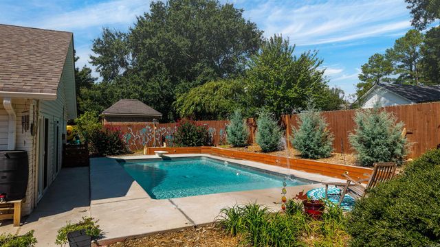 38 Tucker Creek Rd, Conway, AR 72034