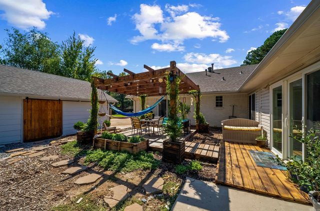 38 Tucker Creek Rd, Conway, AR 72034