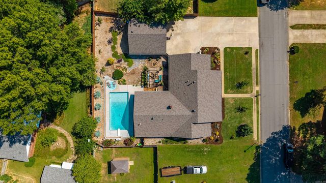 38 Tucker Creek Rd, Conway, AR 72034