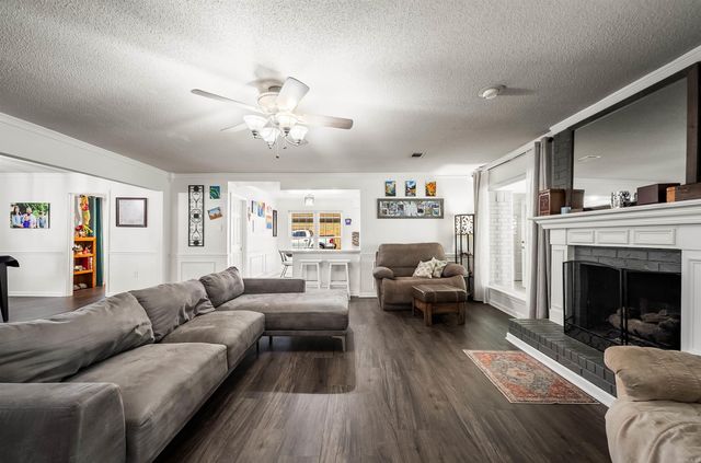 38 Tucker Creek Rd, Conway, AR 72034