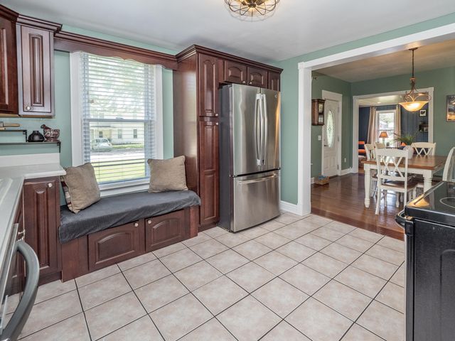 148 S Robinson Street, Schoolcraft Vllg, MI 49087