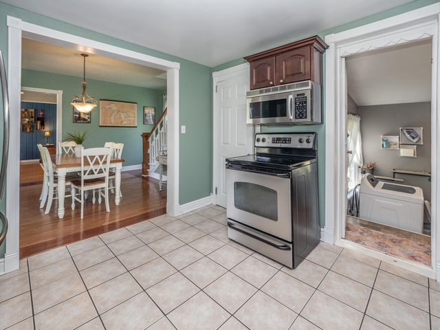 148 S Robinson Street, Schoolcraft Vllg, MI 49087