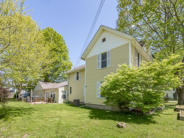 148 S Robinson Street, Schoolcraft Vllg, MI 49087