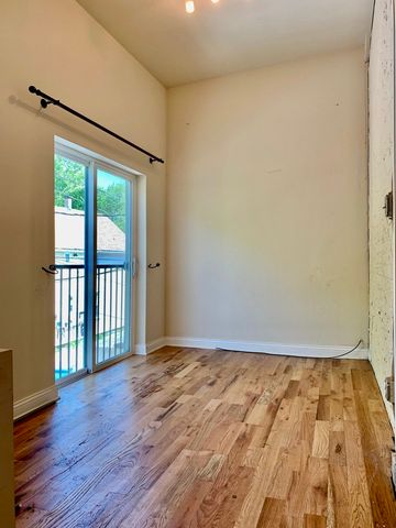 2148 W 18th Street, Chicago, IL 60608